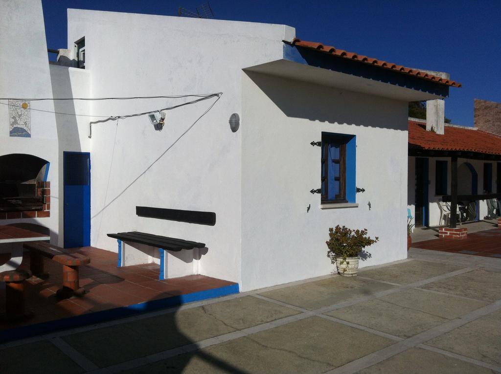 Alentejo Pig Dog Surf Camp Hotel Palhota Exterior foto